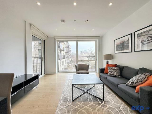 Flat for rent in Elephant and Castle, Greater London