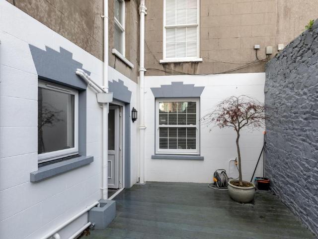 Flat for rent in St Helier, Greater London