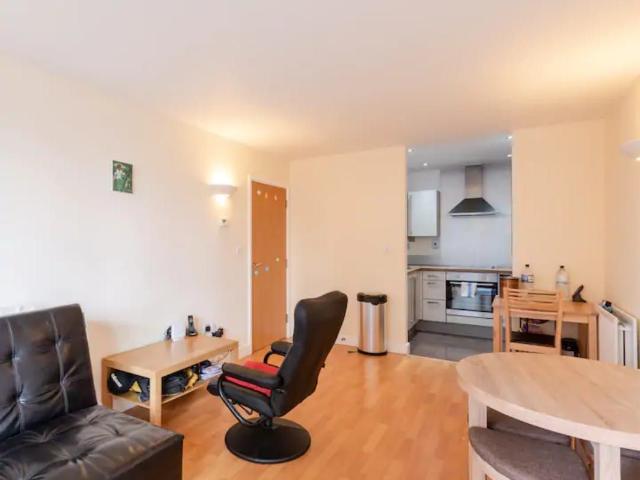Apartment for rent in Virginia Quay, Blackwall