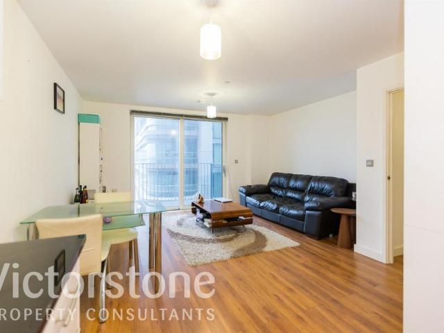 Flat for rent in Finsbury, Greater London