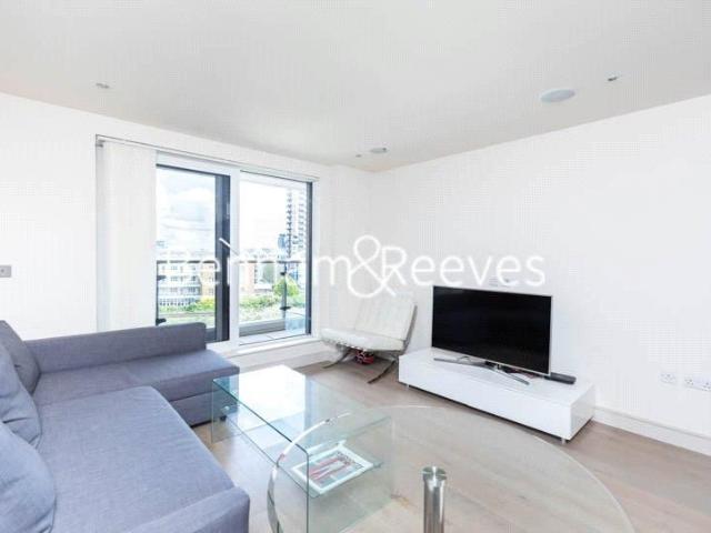 Apartment for rent in Sands End, Greater London