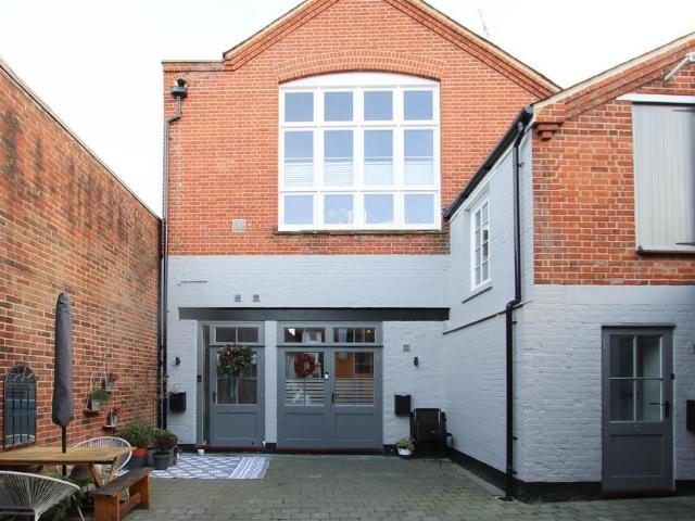 Flat for rent in Pleasant Valley, Duton Hill