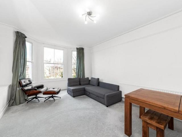 Apartment for rent in Dulwich Village, Greater London