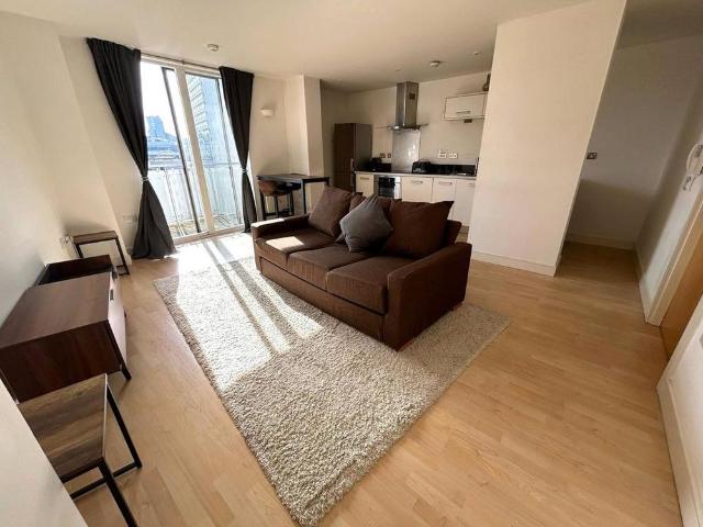 Apartment for rent in City Centre, Salford