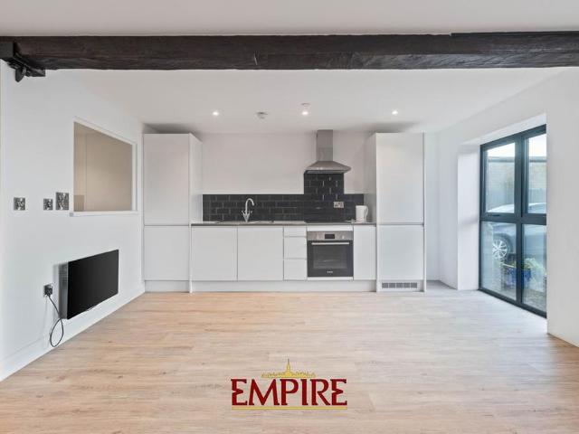 Apartment for rent in Beamhurst, Staffordshire