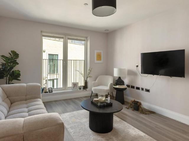 Apartment for rent in St James, Sandown Park