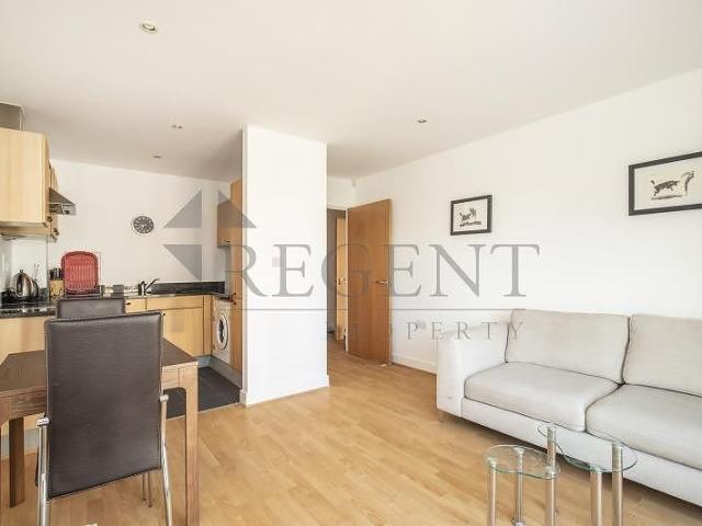 Apartment for rent in Westminster, Victoria