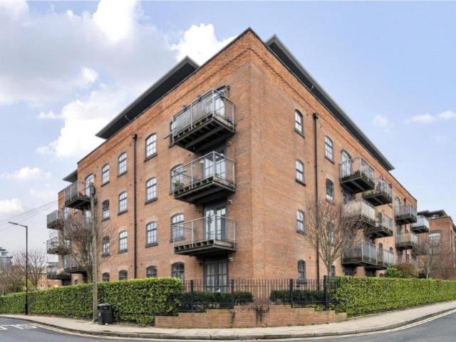 Flat for rent in City Centre, Georgia