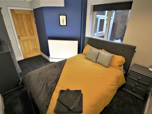 Apartment for rent in Beckett Park, Burley