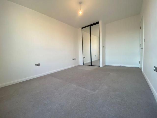 Apartment for rent in Scrattons Farm, Greater London