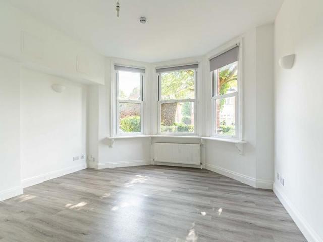 Apartment for rent in St Albans, Five Acres