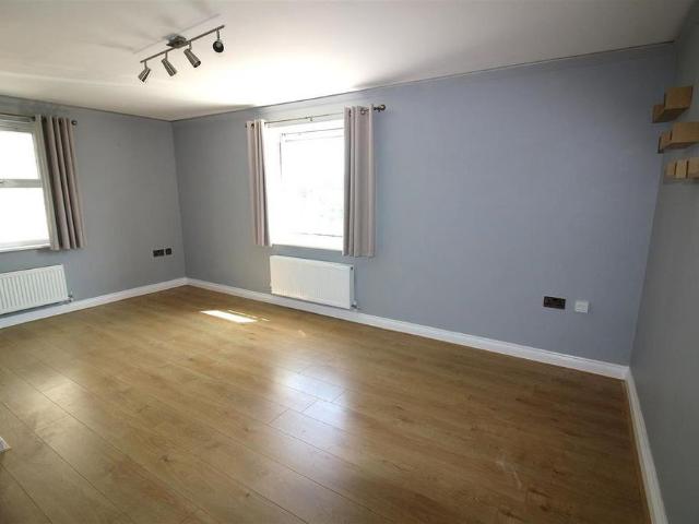 Apartment for rent in Saltash, Cornwall