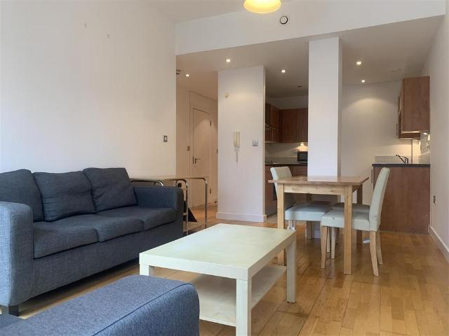 Flat for rent in City Centre, Georgia