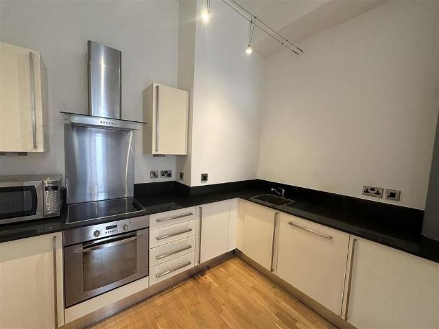 Apartment for rent in Limekilnburn, Green Quarter