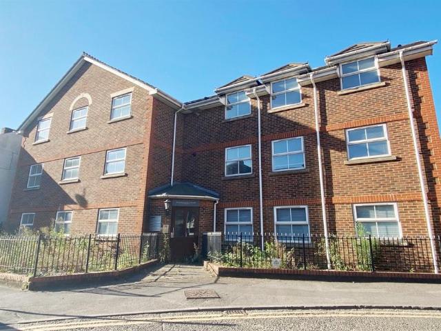 Flat for rent in Reading