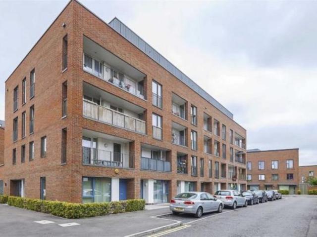 Flat for rent in Canning Town, Greater London