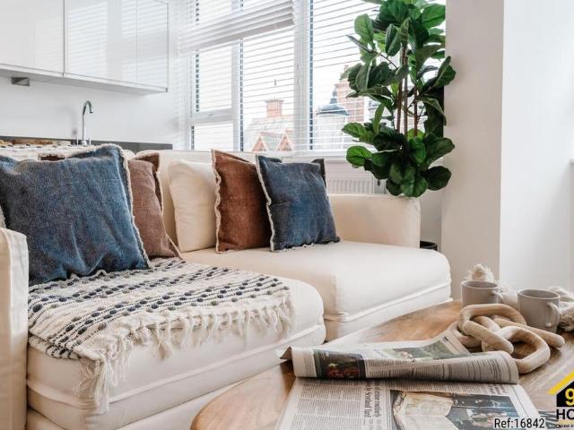 Apartment for rent in Two Mills, Cheshire