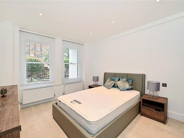 Apartment for rent in St. John's Wood, London
