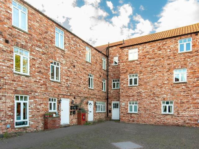 Flat for rent in Norton-on-derwent, North Yorkshire