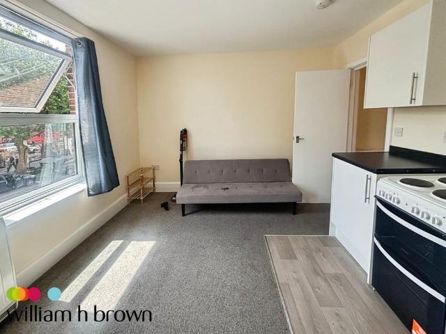 Apartment for rent in Navestock Side, Essex
