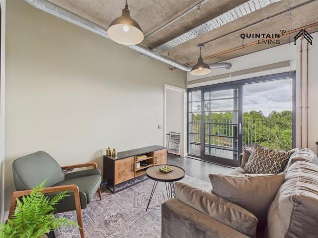 Flat for rent in Greater London