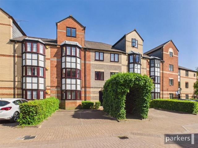 Flat for rent in Reading