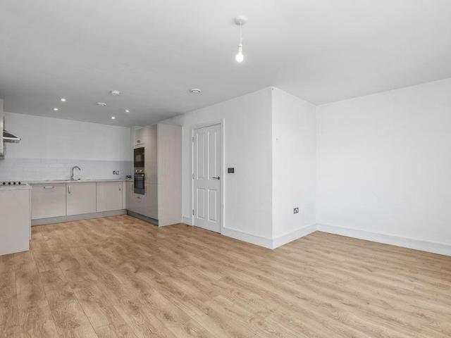 Apartment for rent in Westminster, Victoria