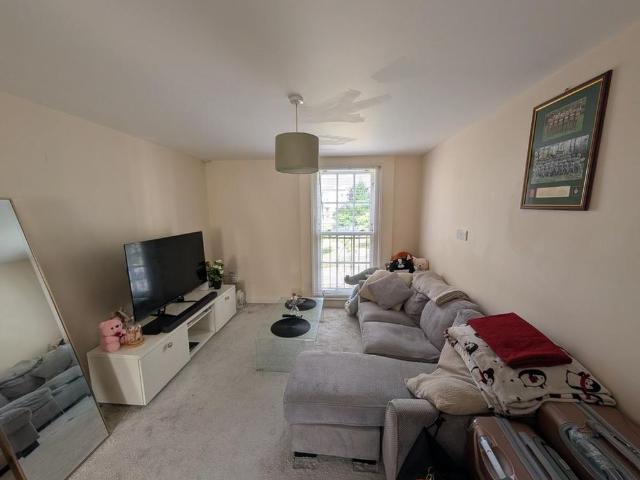 Apartment for rent in Ewens Farm, Golden Valley