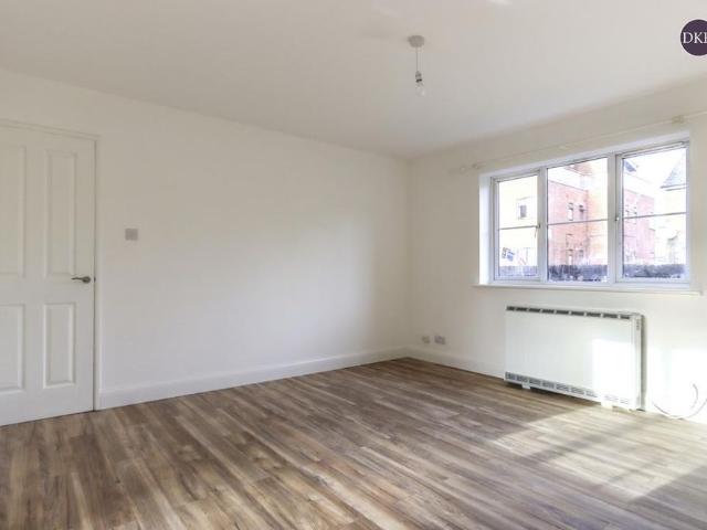 Apartment for rent in Holywell Estate, Watford