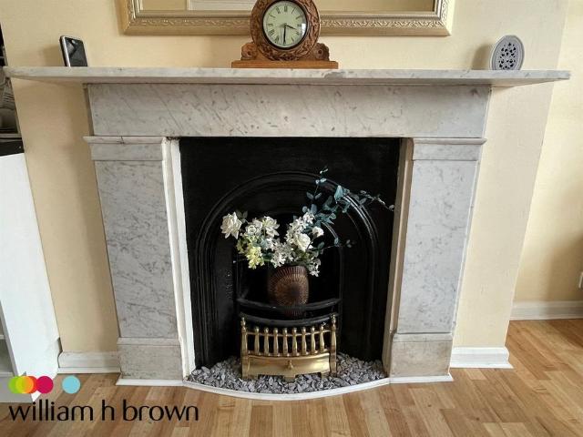 Apartment for rent in Upper Dovercourt, Dale Hill