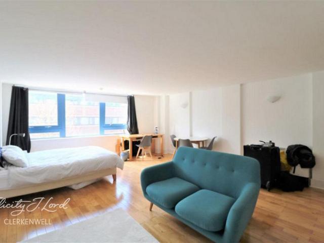 Flat for rent in Clerkenwell, Greater London