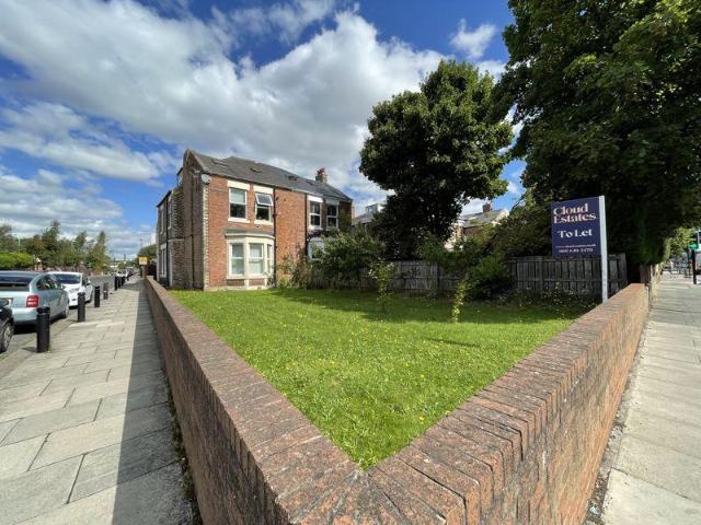 Flat for rent in Gosforth, Tyne And Wear