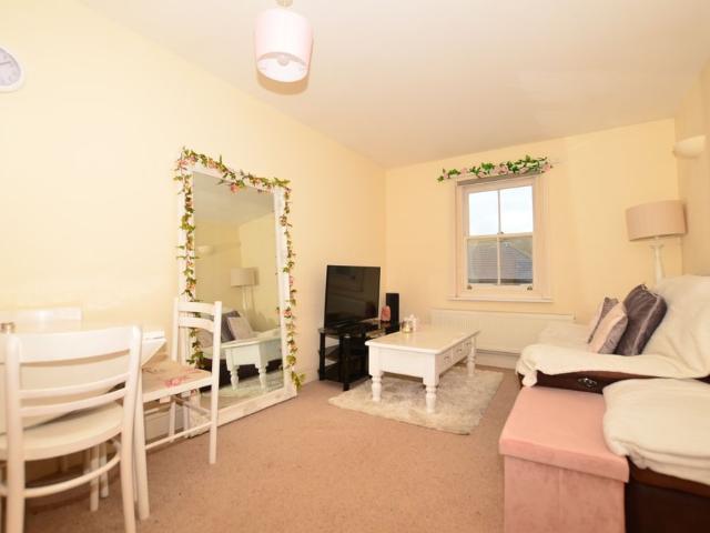 Apartment for rent in Mickleburgh Hill, The Bridge