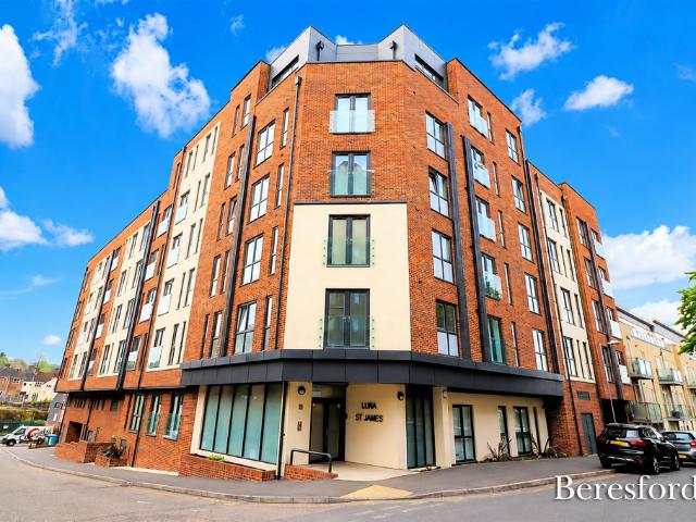 Flat for rent in Navestock Side, Essex