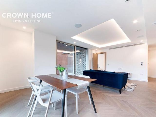 Apartment for rent in Aldgate, Greater London