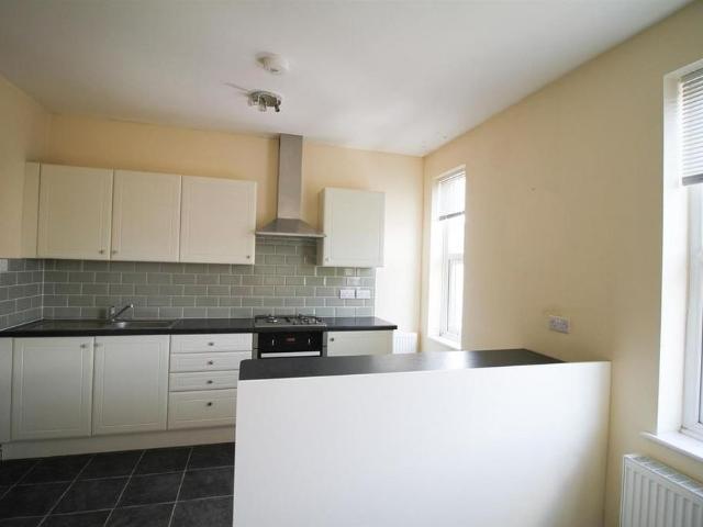 Apartment for rent in Abbey Park, Barton In Fabis
