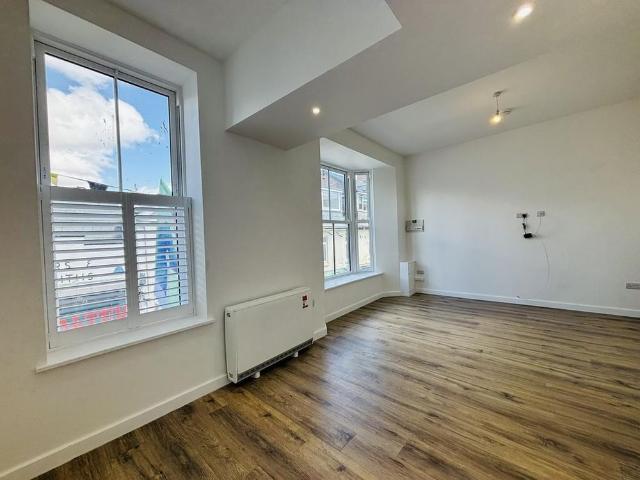 Apartment for rent in Treneere, Penzance