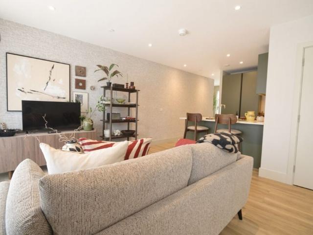 Apartment for rent in Birch Green, Lower Halliford
