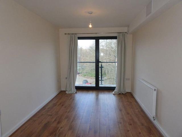 Apartment for rent in Saint Vincent's, Netherthorpe