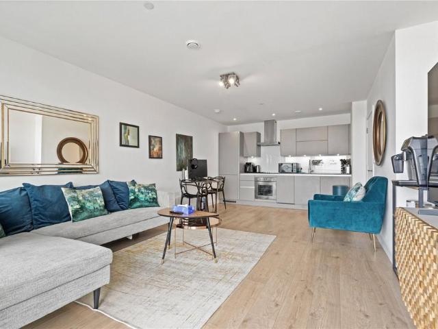 Flat for rent in Stratford Marsh, Greater London