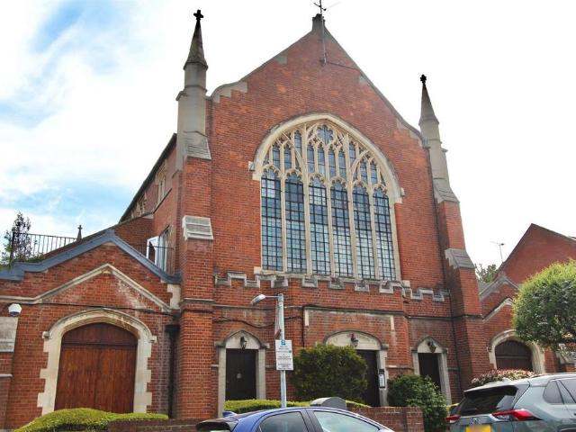 Flat for rent in Stroud Green, Greater London