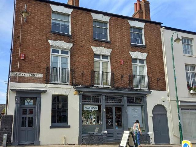 Flat for rent in Sydenham, Green Close