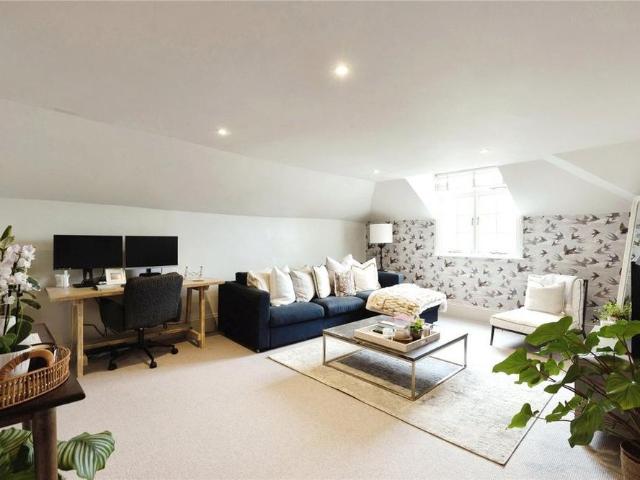 Apartment for rent in Tivoli, Cheltenham