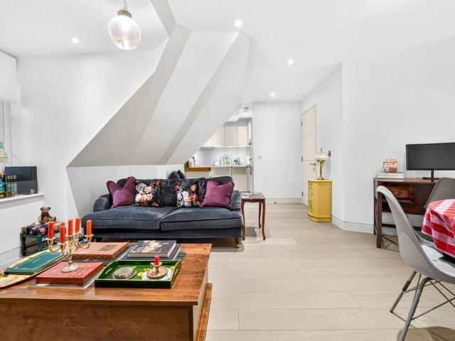 Apartment for rent in London Borough of Camden, Greater London