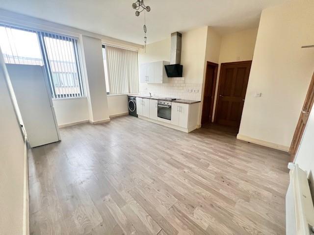 Flat for rent in Woolshops, Calderdale