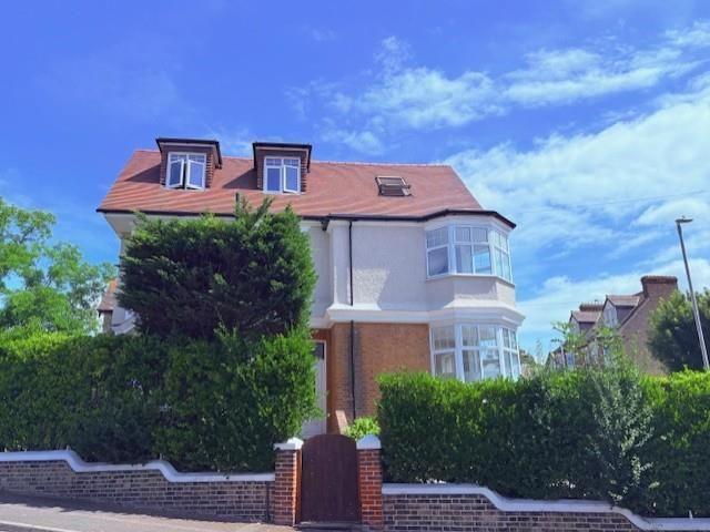 Apartment for rent in Cliftonville West, Acol