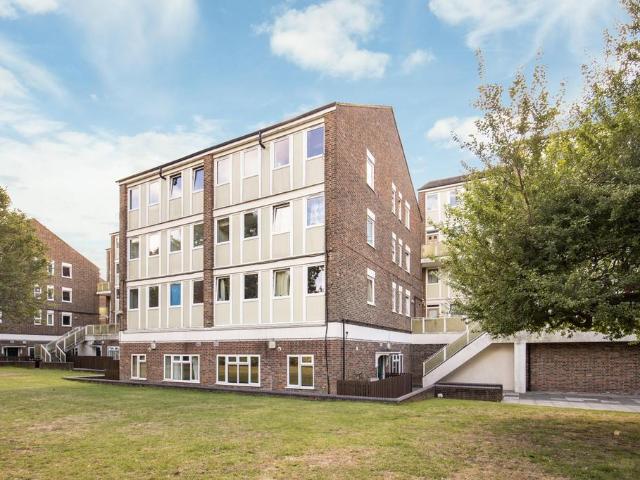 Flat for rent in Putney, Greater London