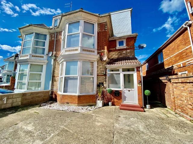 Flat for rent in Melcombe Regis, Weymouth