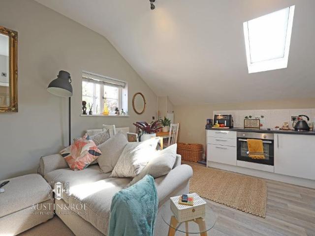 Apartment for rent in Stone, Baswich