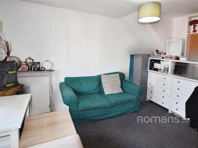 Apartment for rent in Slough